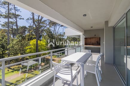 VENTA APARTAMENTO DOS DORMITORIOS PUNTA DEL ESTE EDIFICIO RINCON DEL BOSQUE