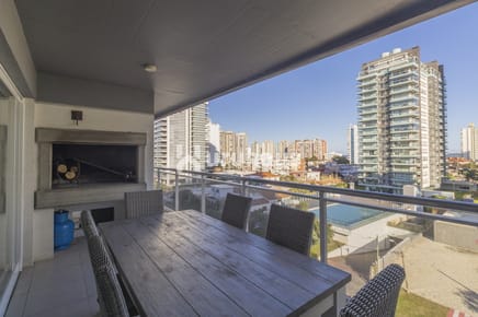 VENTA DEPARTAMENTO PUNTA DEL ESTE PARILLERO PROPIO