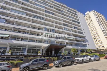 VENTA DEPARTAMENTO EN LA PENINSULA VISTA AL PUERTO