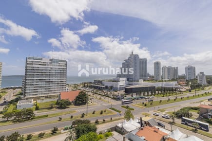 VENTA APARTAMENTO DOS DORMITORIOS PUNTA DEL ESTE EDIFICIO CAP FERRAT