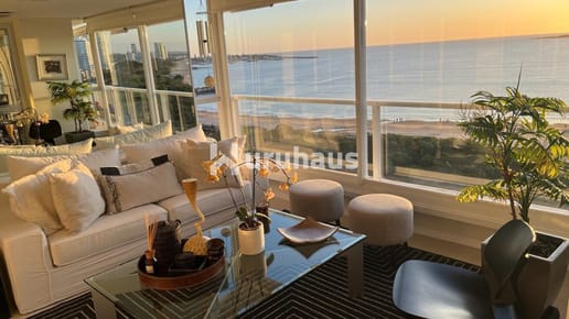 VENTA APARTAMENTO TRES DORMITORIOS PUNTA DEL ESTE PLAYA MANSA EDIFICIO BEVERLY TOWER