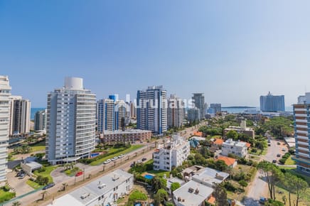 FOREST TOWER I - 4 SUITES EN VENTA - PISO ALTO CON VISTA