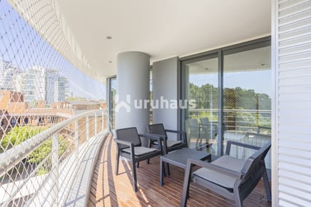 VENTA DE DEPARTAMENTO DE 3 DORMITORIOS EN ROOSVELT EDIFICIO TRESSESENTA
