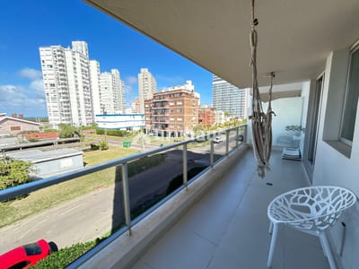 VENTA APARTAMENTO DOS DORMITORIOS PUNTA DEL ESTE EDIFICIO ARENAS DEL MAR