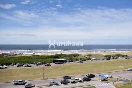 VENTA APARTAMENTO TRES DORMITORIOS PUNTA DEL ESTE PLAYA BRAVA LE PARC IV