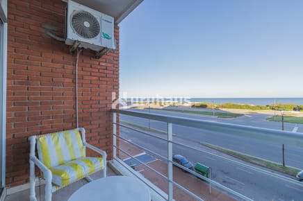 VENTA APARTAMENTO UN DORMTIORIO PLAYA BRAVA PRIMERA LINEA VISTA AL MAR