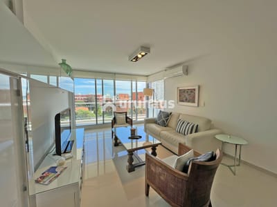 Venta Apartamento 2 dormitorios Playa Mansa Punta del Este