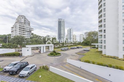 VENTA DEPARTAMENTO OCEAN DRIVE TRES DORMITORIOS