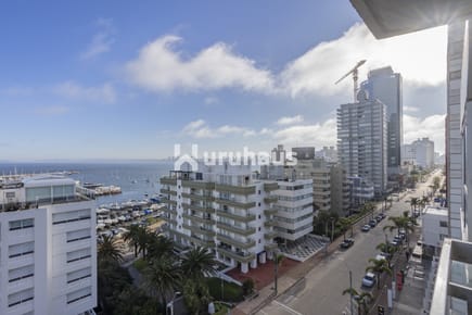 VENTA DEPARTAMENTO 3 DORMITORIOS EN PENINSULA VISTA AL PUERTO