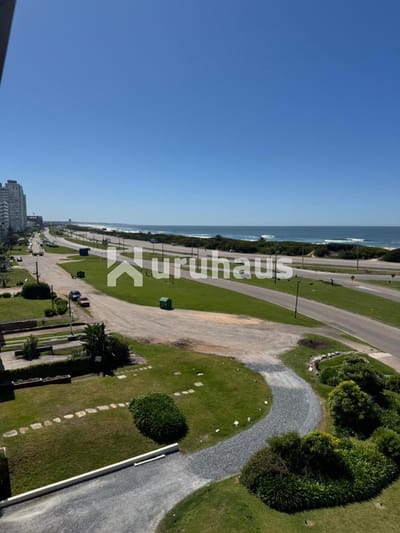 DEPARTAMENTO EN VENTA PLAYA BRAVA PRIMERA LINEA