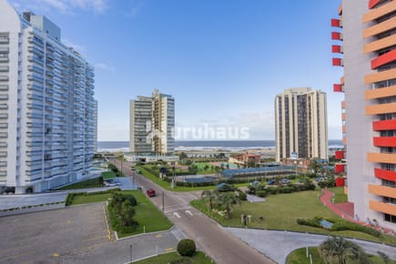 VENTA DEPARTAMENTO 2 DORMITORIOS SOUTH BEACH PUNTA DEL ESTE