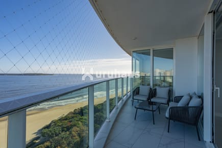 VENTA PARAMOUNT APARTAMENTO 3 DORMITORIOS Y DEPENDENCIA
