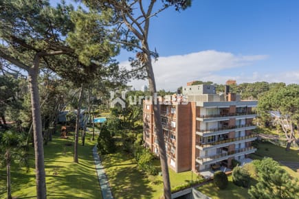 VENTA DEPARTAMENTO 4 DORMITORIOS PLAYA MANSA PUNTA DEL ESTE