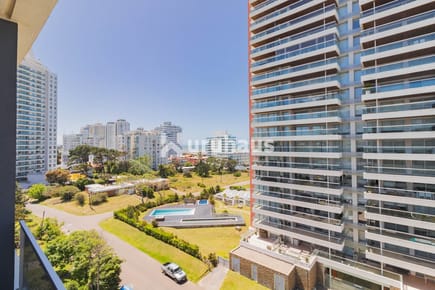 VENTA APARMTAMENTO DOS DORMITORIOS TORRE ESMERALDA PLAYA BRAVA