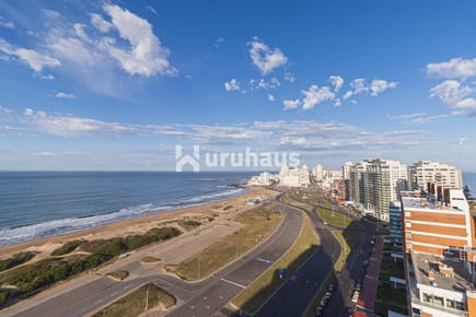 VENTA APARTAMENTO DOS DORMITORIOS PUNTA DEL ESTE EDIFICIO TORRES DEL PLATA