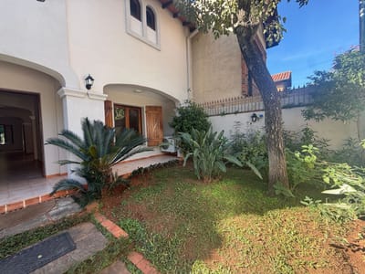 Casa con encanto en Ykua Sati