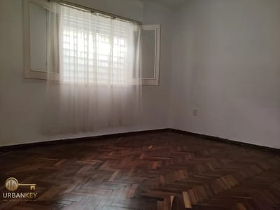 ALQUILER APARTAMENTO DE 1 DORMITORIO CON PATIO EN PARQUE BATLLE / BUCEO