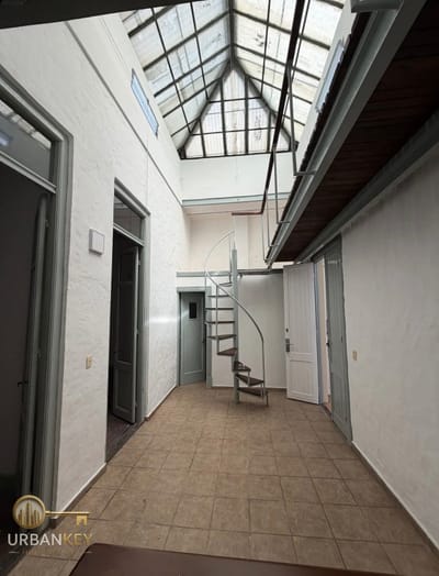 Apartamento en alquiler interior 2 dormitorios sin gastos comunes en Palermo