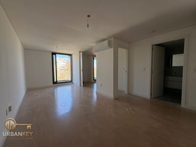 ALQUILER APARTAMENTO 1 DORMITORIO Y 2 TERRAZAS EN CENTRO BARRIO SUR A MTS RAMBLA