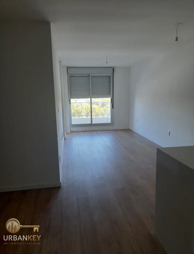 Apartamento en alquiler 2 dormitorios con garage y amenities en Tres Cruces