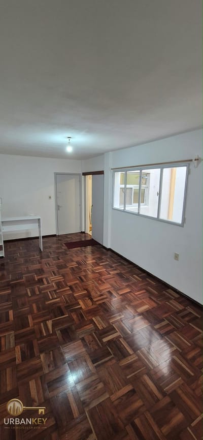 ALQUILER APARTAMENTO DE 2 DORMITORIOS A METROS DE LA RAMBLA