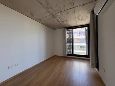 ALQUILER APARTAMENTO 1 DORMITORIO Y TERRAZA EN CENTRO PROXIMO A RAMBLA