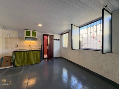 ALQUILER MONOAMBIENTE Y PATIO EN MALVIN SIN GASTOS COMUNES