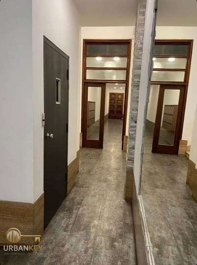 Alquiler de Apartamento de 3 Dormitorios con Balcón en Centro