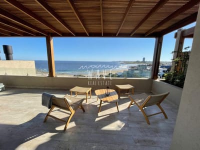 Alquiler de Verano, Apartamento, 3 suites en La Barra, Posta del Cangrejo, dúplex, con terraza y vista al mar.