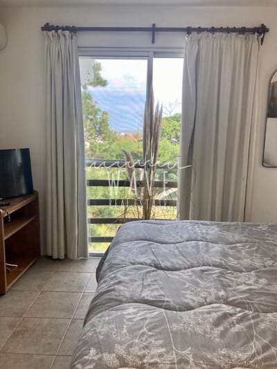 Casa en Planta Alta, zona Manantiales a dos cuadras de la playa