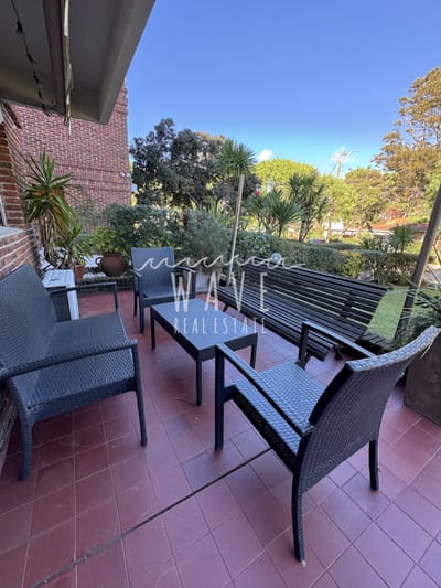Alquiler de verano , Apartamento con 2 dormitorios en Aidy Grill, cercano a los servicios y las playas