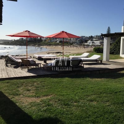 Alquiler de Casa con 7 dormitorios en La Barra, ubicada frente al mar