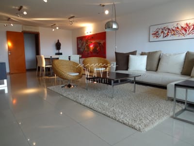 Alquiler de Verano, Apartamento de 3 dormitorios + dep. en Playa Brava