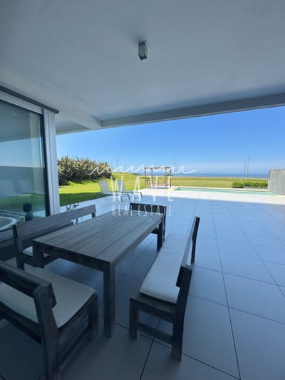 Venta Departamento, con 4 suites + dep. servicio en Playa Brava, Edificio premium