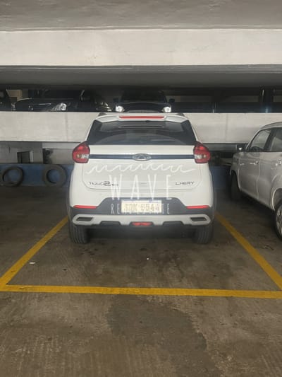 Venta de garage en ciudad vieja a metros de plaza independencia
