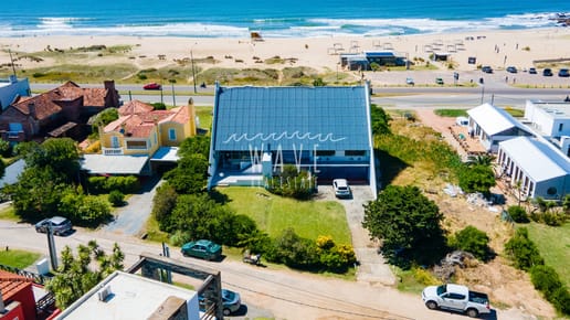 Venta de casa de 3 dormitorios + dep. en Montoya, La Barra