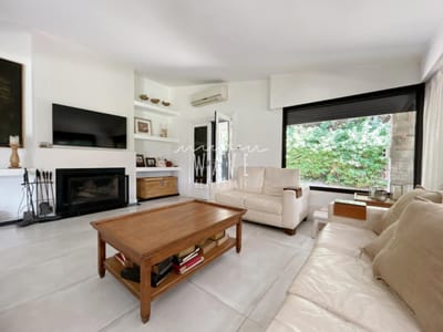 Alquiler de verano, Casa de 4 dormitorios + dependencia en Playa Mansa, Punta del Este