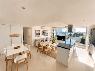 Espectacular apartamento de 3 dormitorios en Torre Esmeralda, Aidy Grill — gran balcón, 2 garajes y 2 boxes