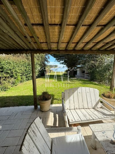 Alquiler de verano,  casa de 4 dormitorios en La Barra, sobre el arroyo