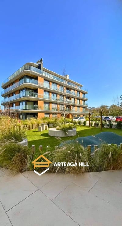 VENTA| Exclusivo Penthouse de 3 Dormitorios con Terraza Privada y cochera| Costanera Village sobre Rambla Costanera
