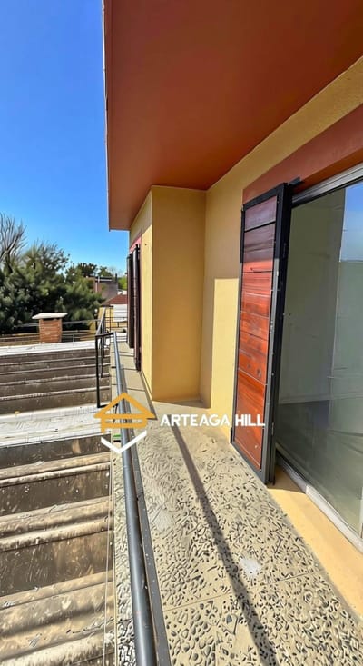ALQUILER | Casa de altos al frente | 3 dormitorios | Carrasco Norte | SIN GASTOS COMUNES | COCHERA | PROXIMO AL LATU, Portones Shopping y Parque Rivera
