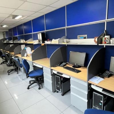Cmodas Oficinas a  Cuadras del Ovalo Gutierrez
