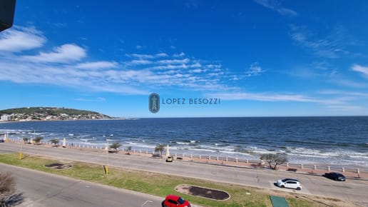 Apartamento Frente al Mar de 2 Dormitorios 2 Baños en Piriapolis - SUNSET
