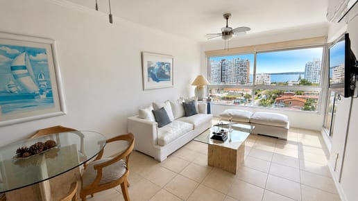 Apartamento en venta c/ cochera en La Pastora