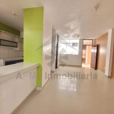VENTA DE CASA EN URBANIZACIN LOS SAUCES AL COSTADO DE LA UNIVERSIDAD SIPN