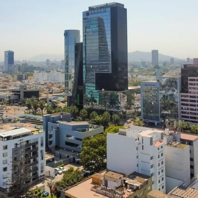 VENTA DE CASA EN PIMENTEL EN EL TERCER MALECN