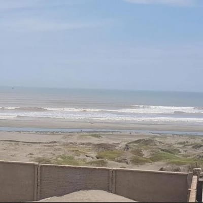Remate de Terreno Frente Al Mar de Pimentel