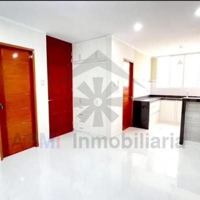 Venta de Minidepartamento en Segundo Piso Costado Urbanizacin Los Sauces