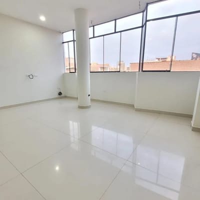 VENTA DE DEPARTAMENTO SEGUNDO PISO EN FEDERICO VILLARREAL DE CHICLAYO