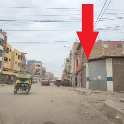 VENTA DE LOCAL COMERCIAL EN ESQUINA EN AVENIDA MXICO  CHICLAYO